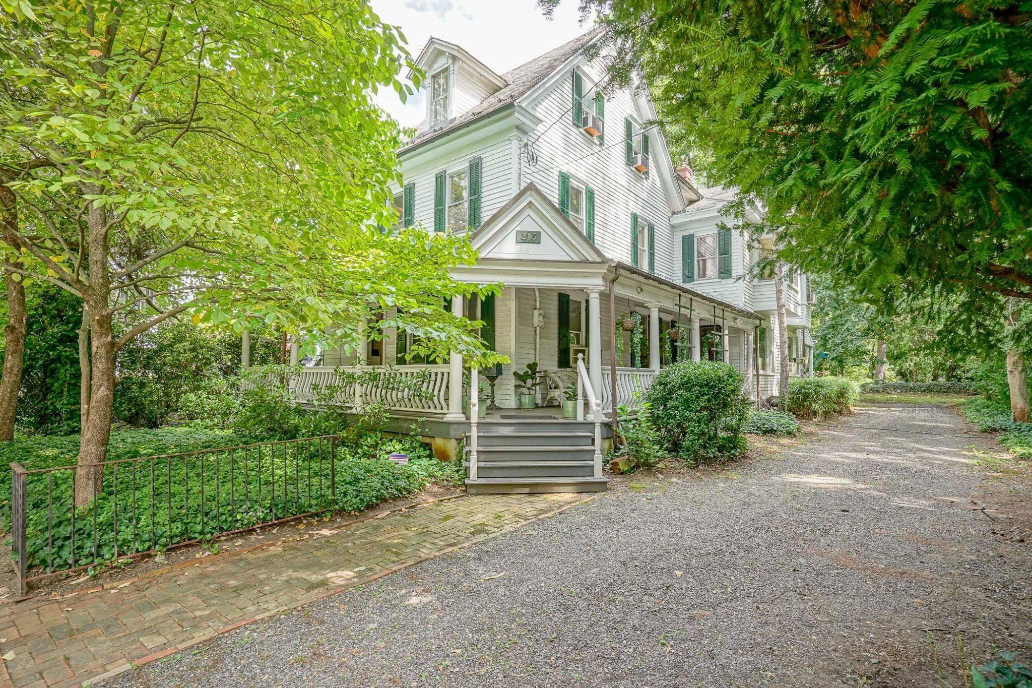 315 Chestnut St – photo 2