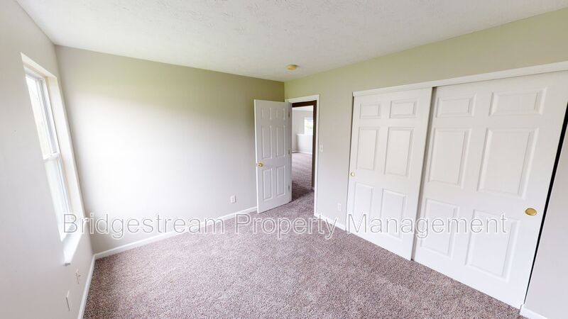 8694 Plum Creek Ct – photo 5