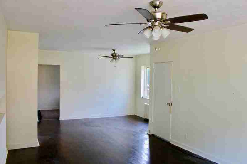 3500 Elm St – photo 3
