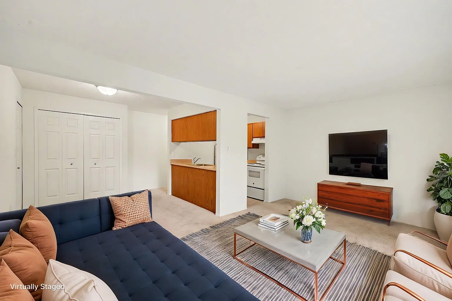 Eastgate Woods Apartments – photo 2