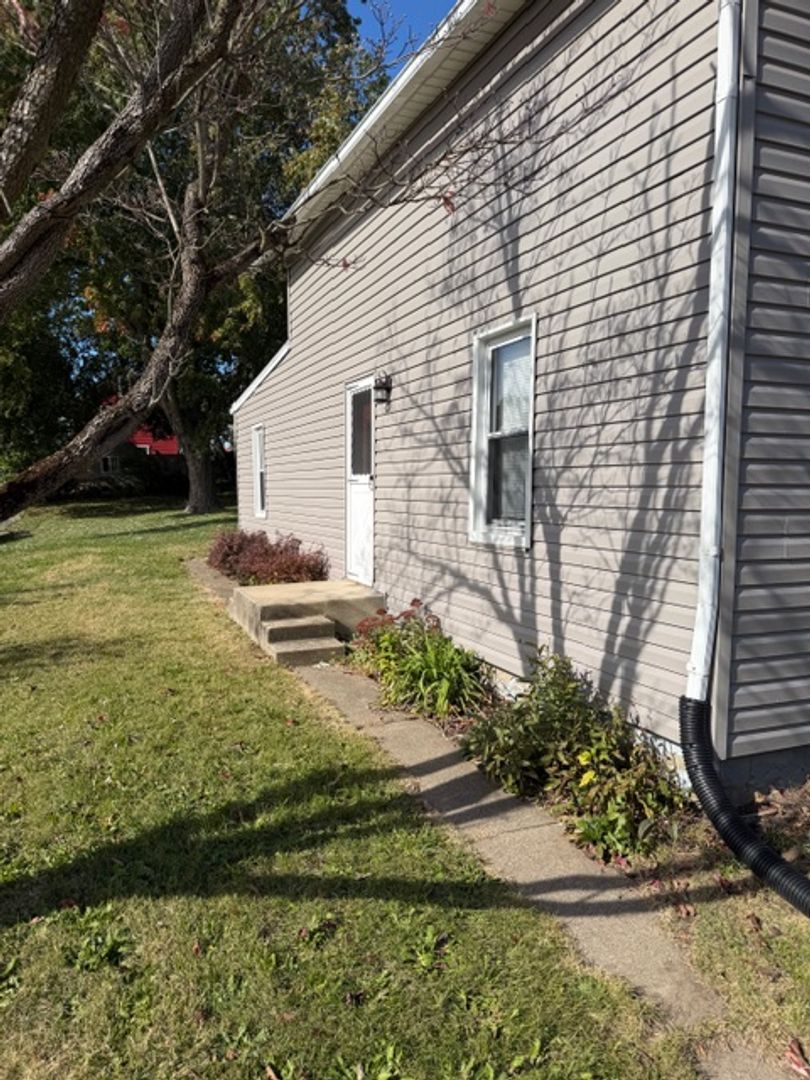 20 23rd St NW – photo 2