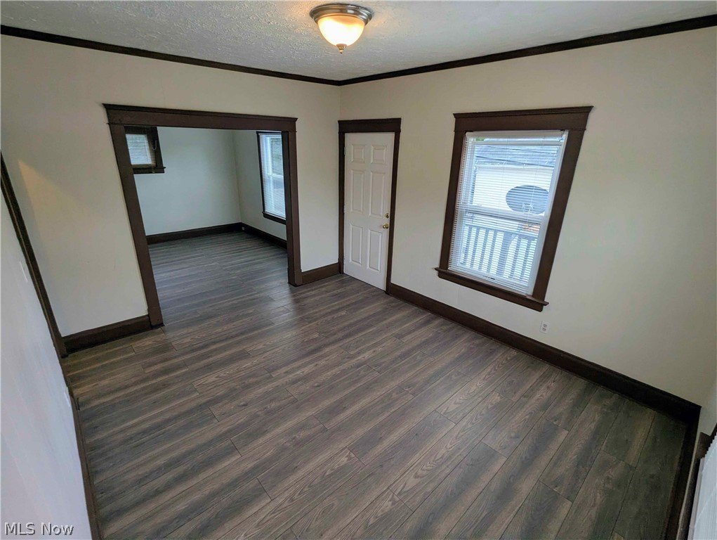 2915 Roanoke Ave #4 – photo 4