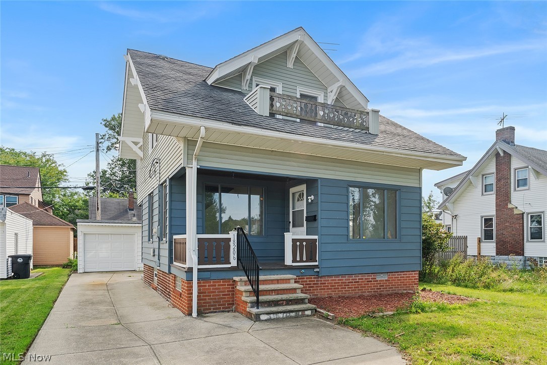 18206 Harland Ave – photo 2