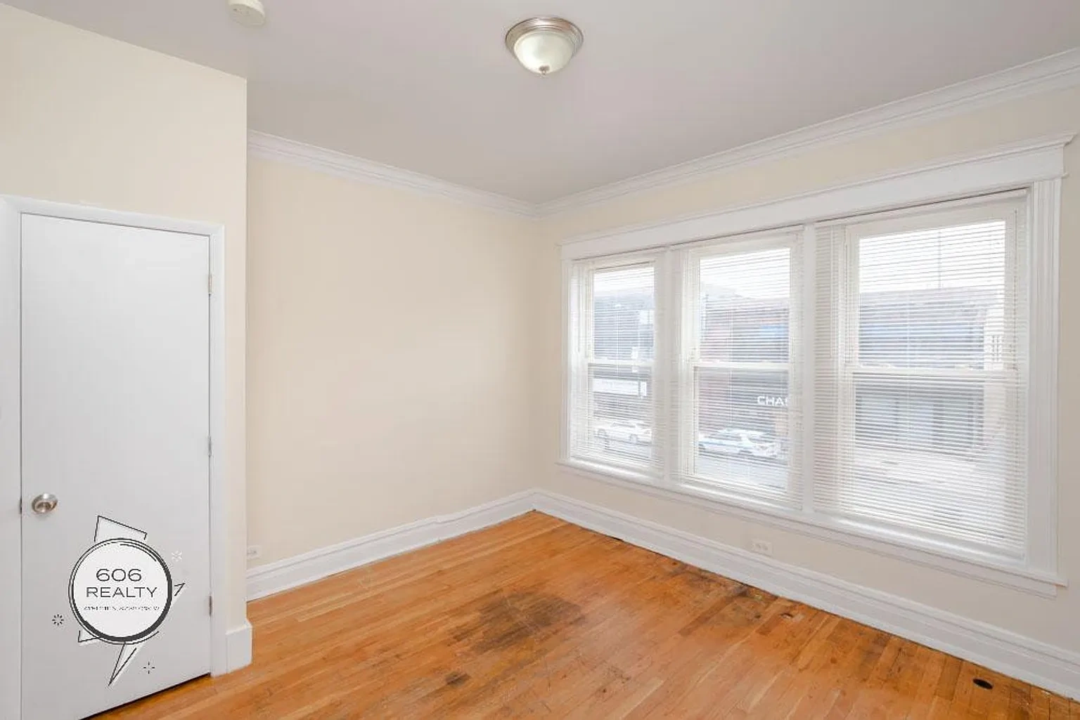 Marquette Park Apartment! – photo 5