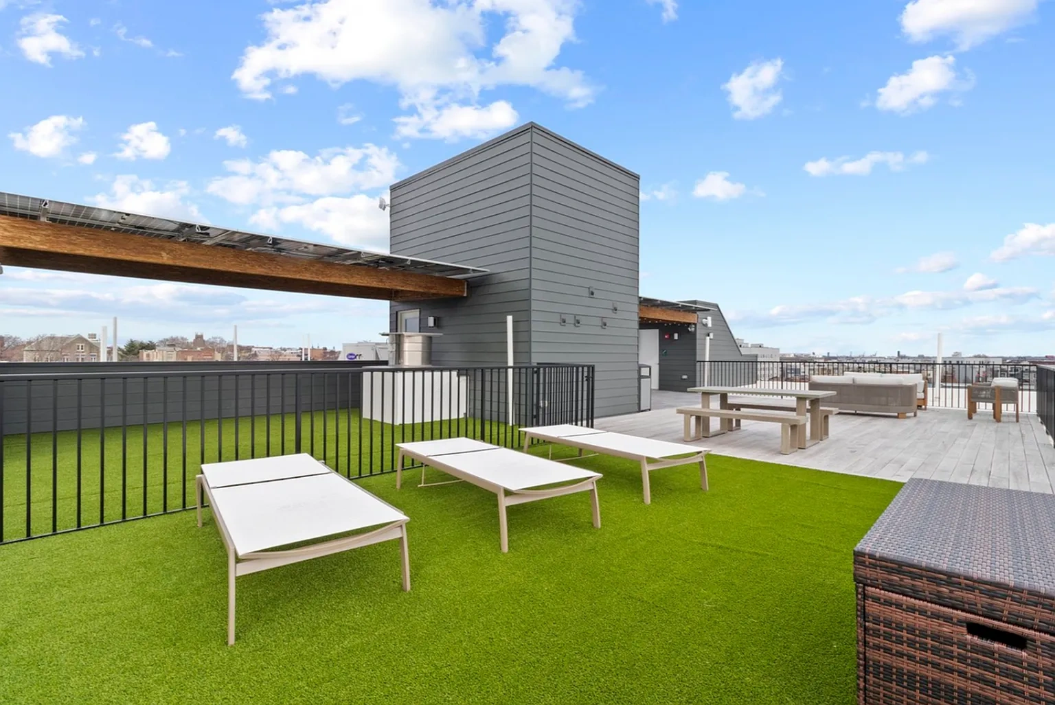 171 W. Berks St. – photo 1