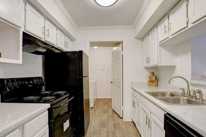 200 Dominion Park Dr unit # 306 – photo 5