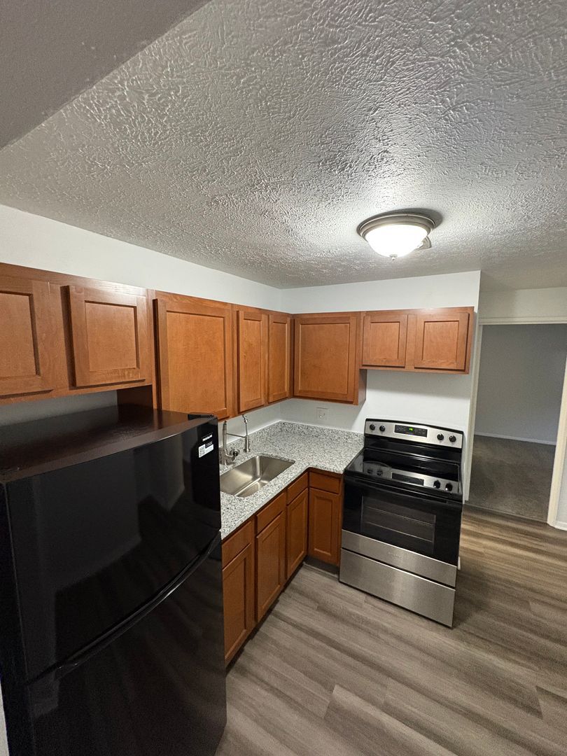 1 Main St unit E-12 – photo 1
