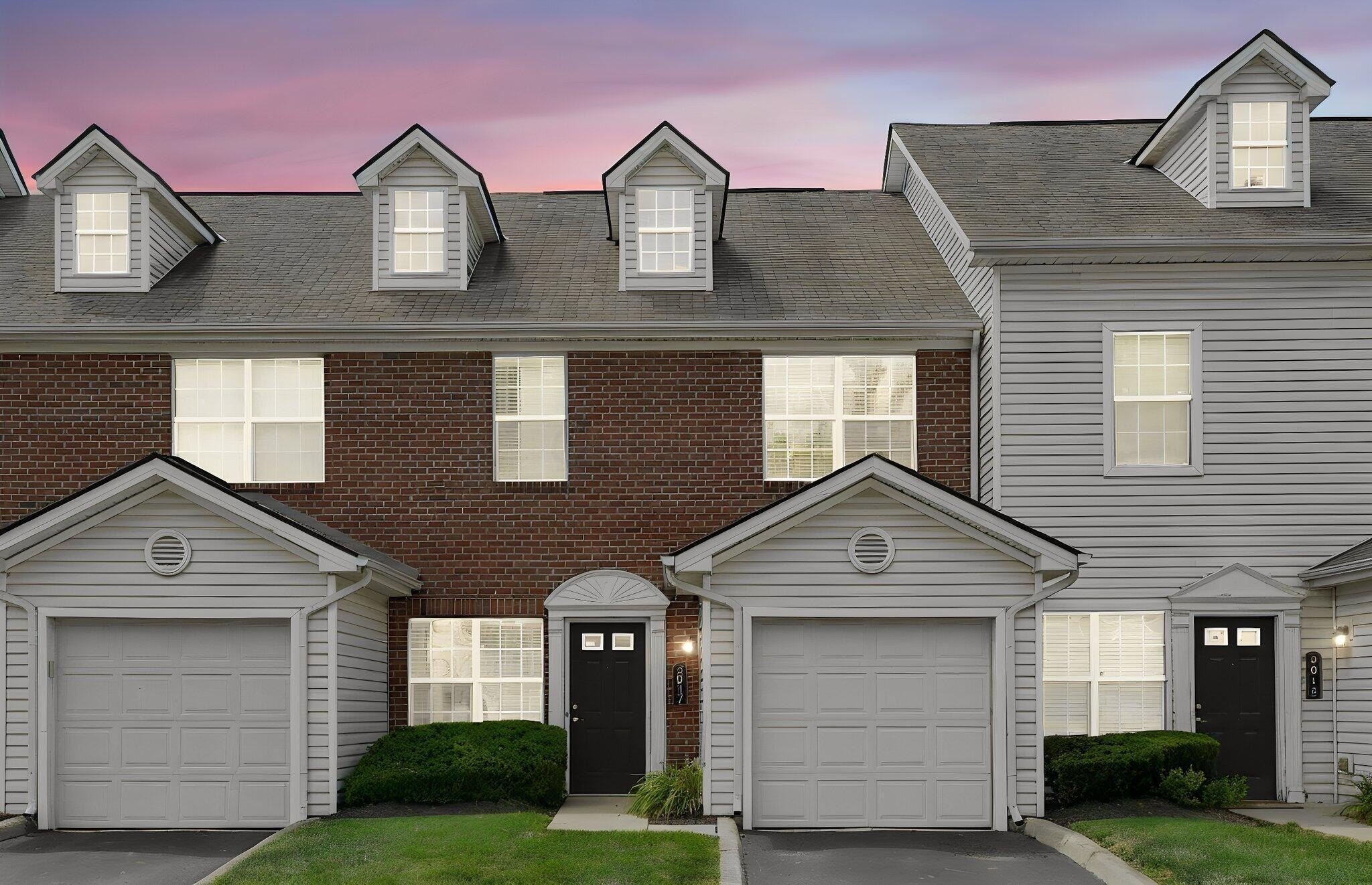 2033 River Rock Way – photo 1