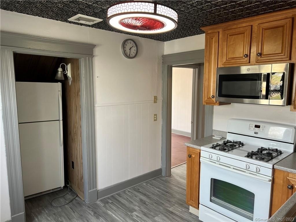 222 Chipman St – photo 5