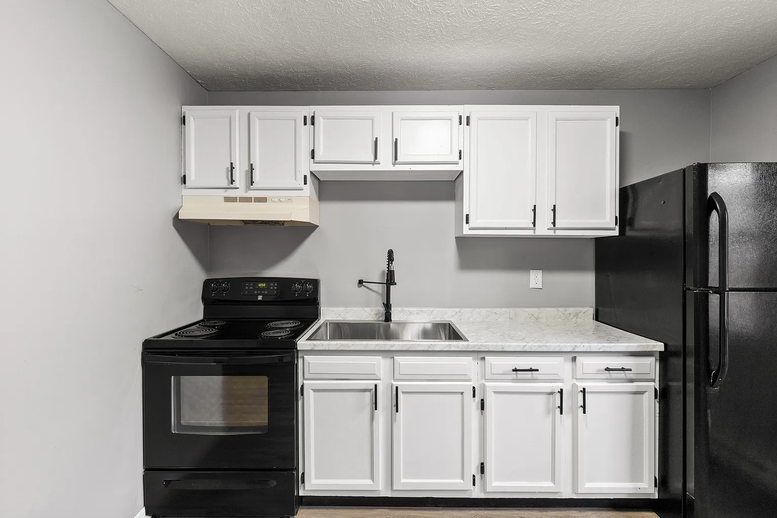 Fowler Apartments – photo 1