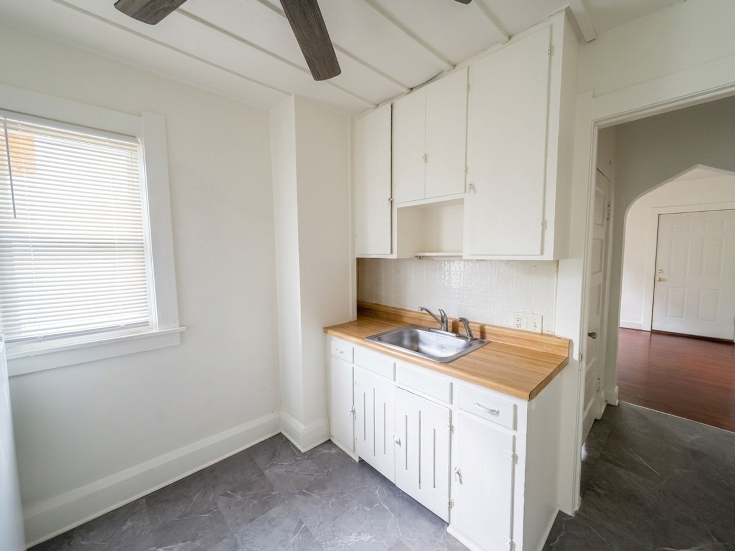 3937 Lockwood Ave unit 2 – photo 4