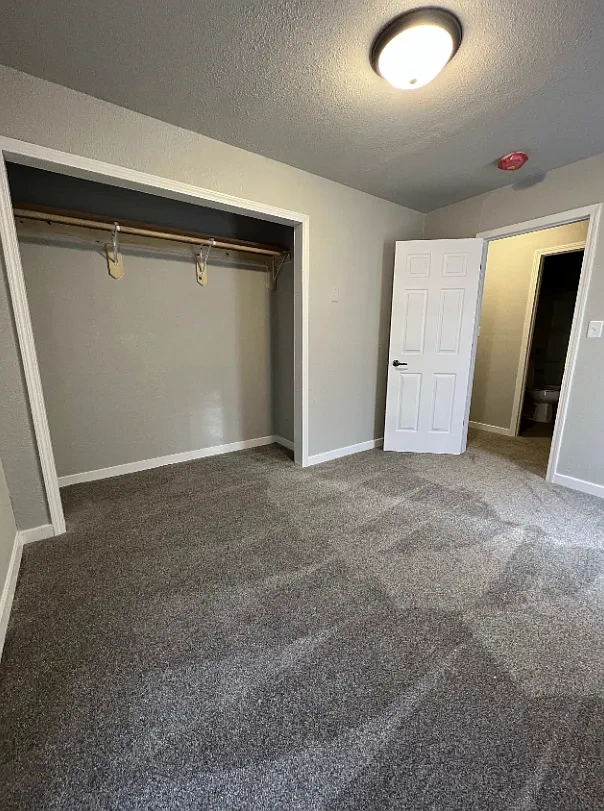 735 Center Avenue West – photo 3