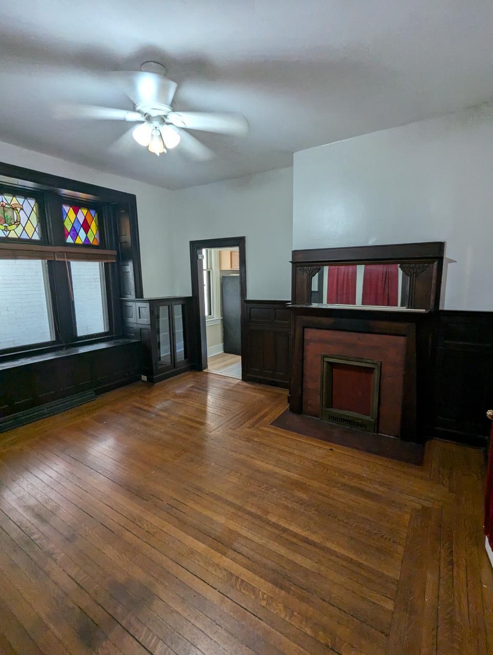 5414 Howe St unit 1 – photo 1