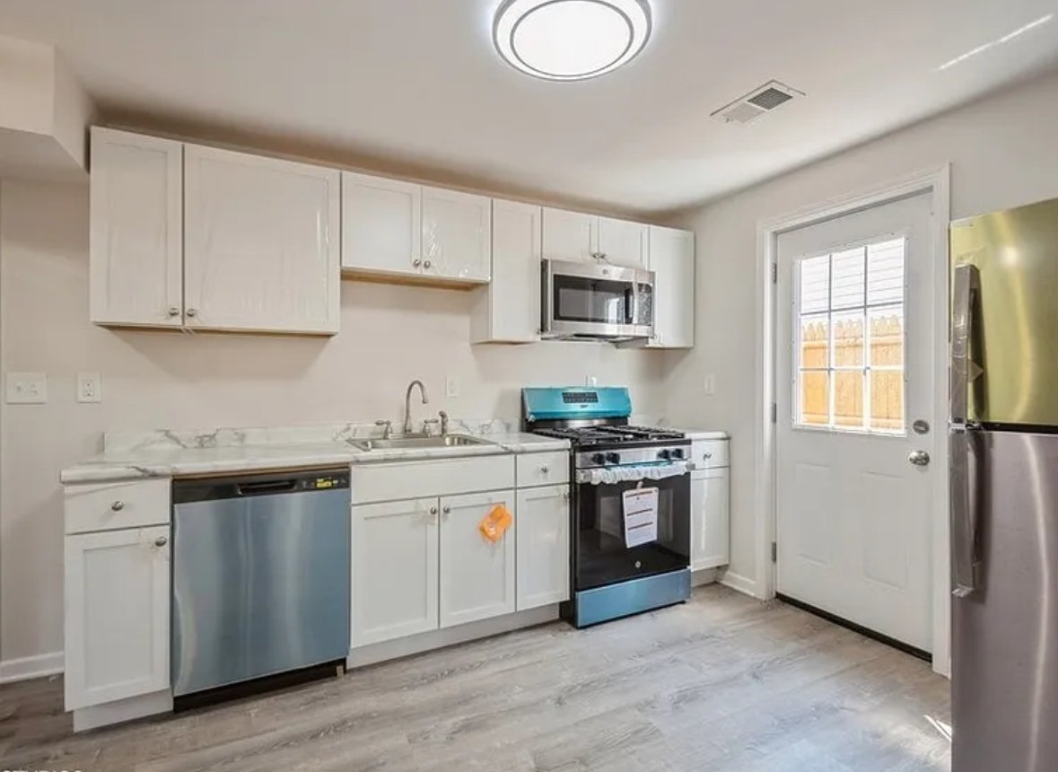 2155 N Mobile Ave unit Rear – photo 5