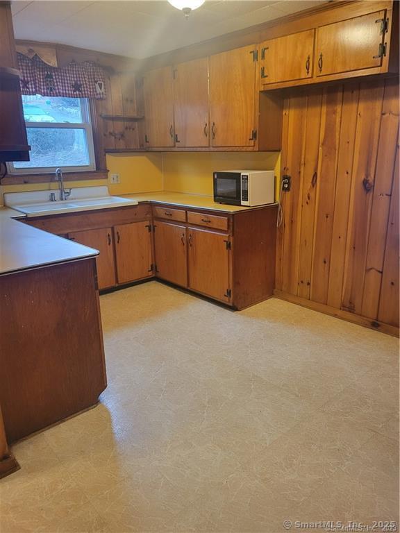 21 Rockwood Ave unit 2 – photo 2