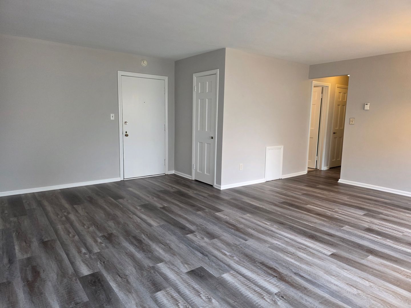 13773 Cedar Rd unit 109 – photo 5