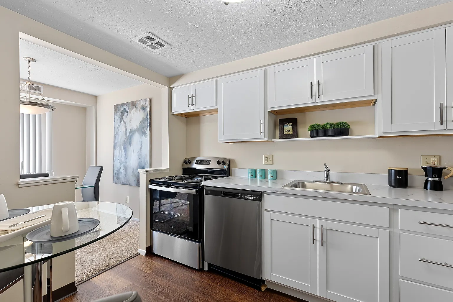 Southgate Towers – photo 1
