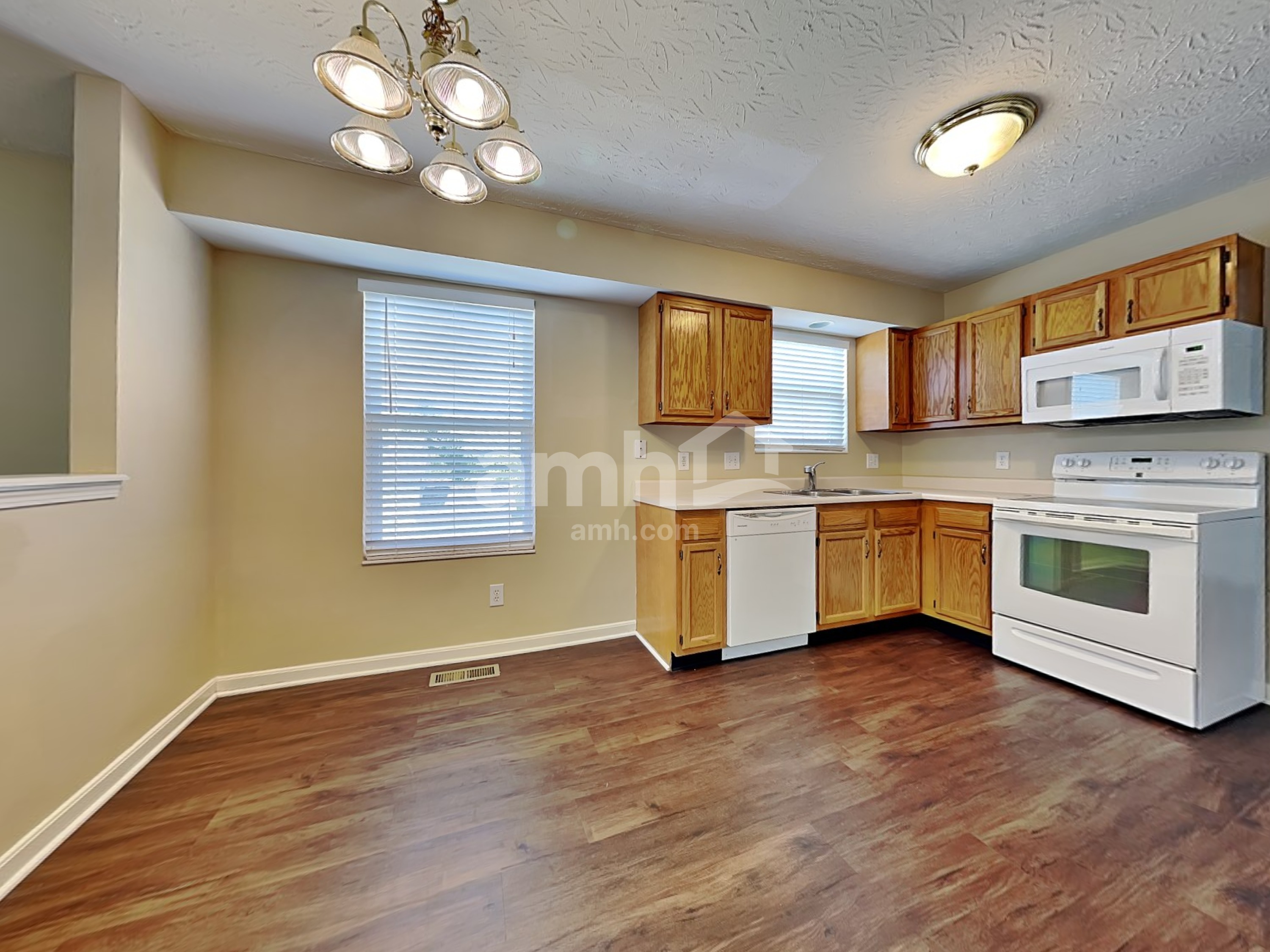 315 Keswick Dr – photo 3