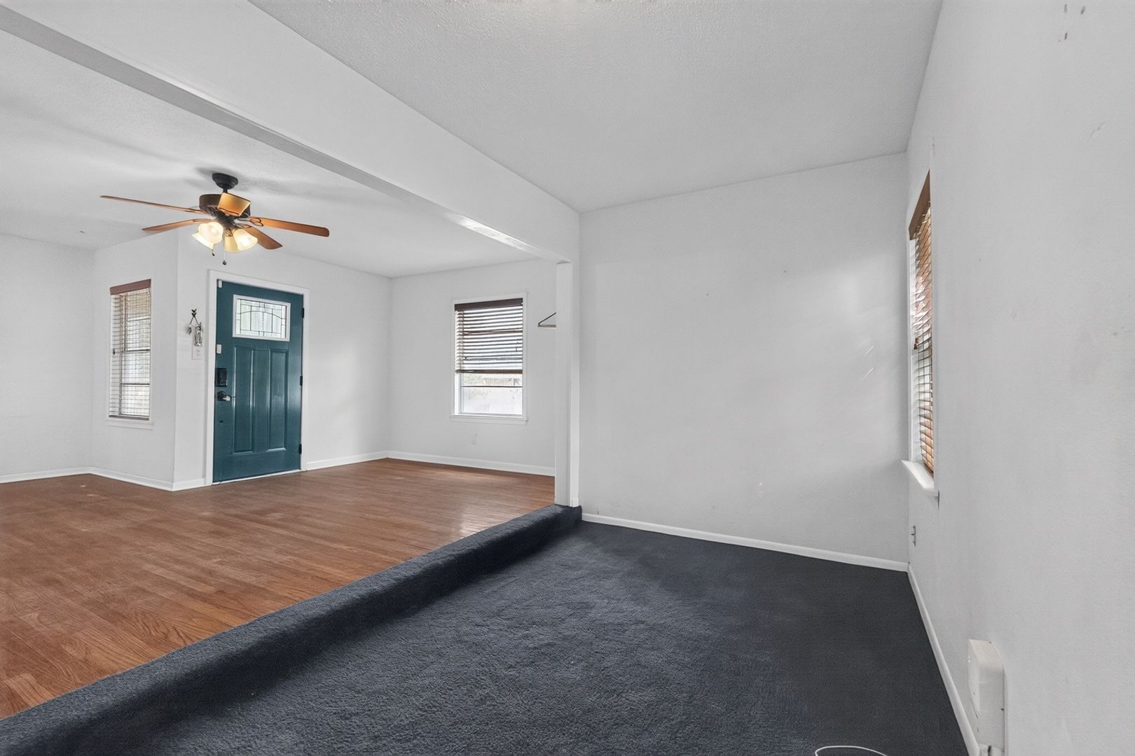 725 Mary Lake Dr – photo 3