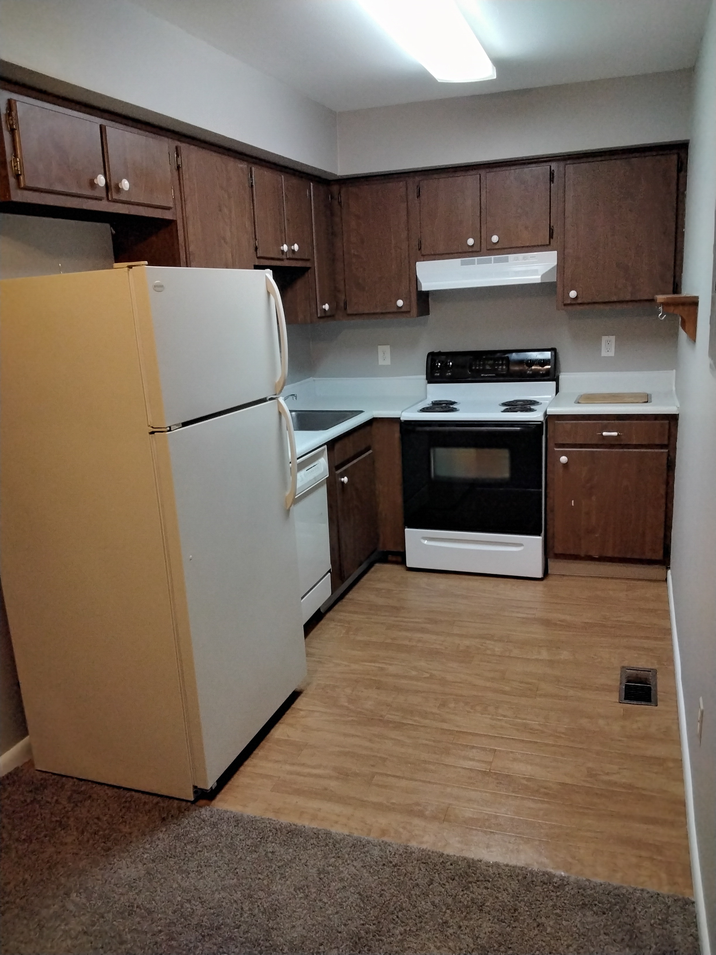 5625 Coach Dr E unit E – photo 3