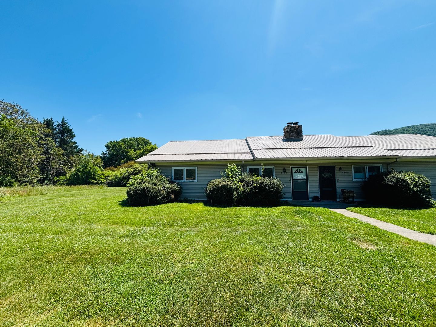4402 Riffe St – photo 2