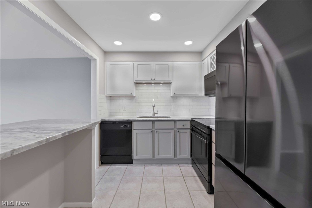 12500 Edgewater Dr #1206 – photo 5