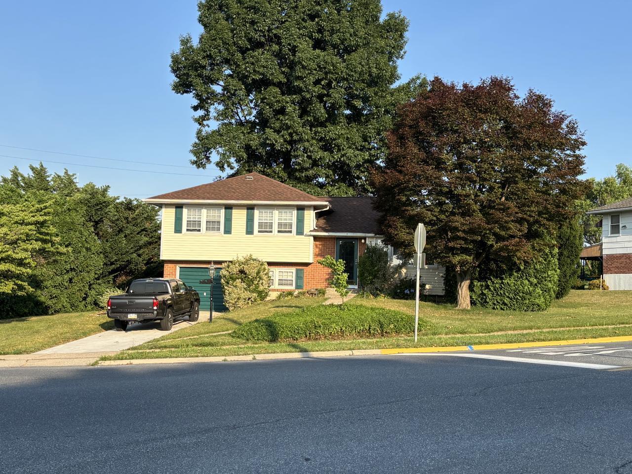 2800 Hillvale Ave – photo 1