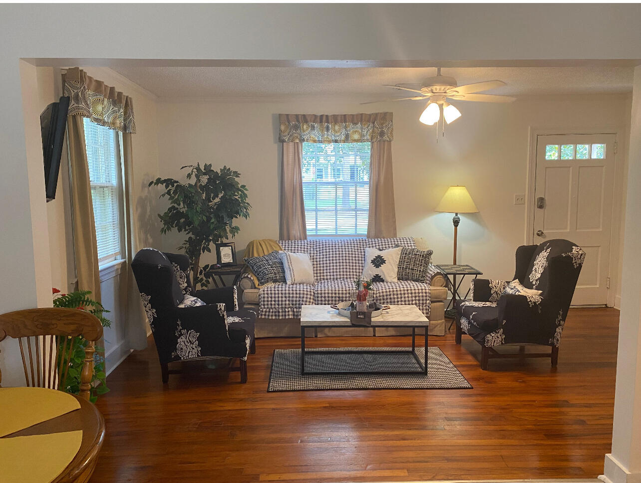 103 N Laurel St – photo 5