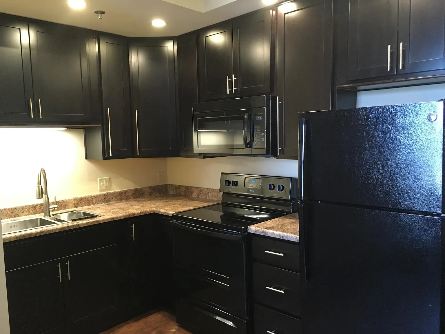Park Lane Residences – photo 5