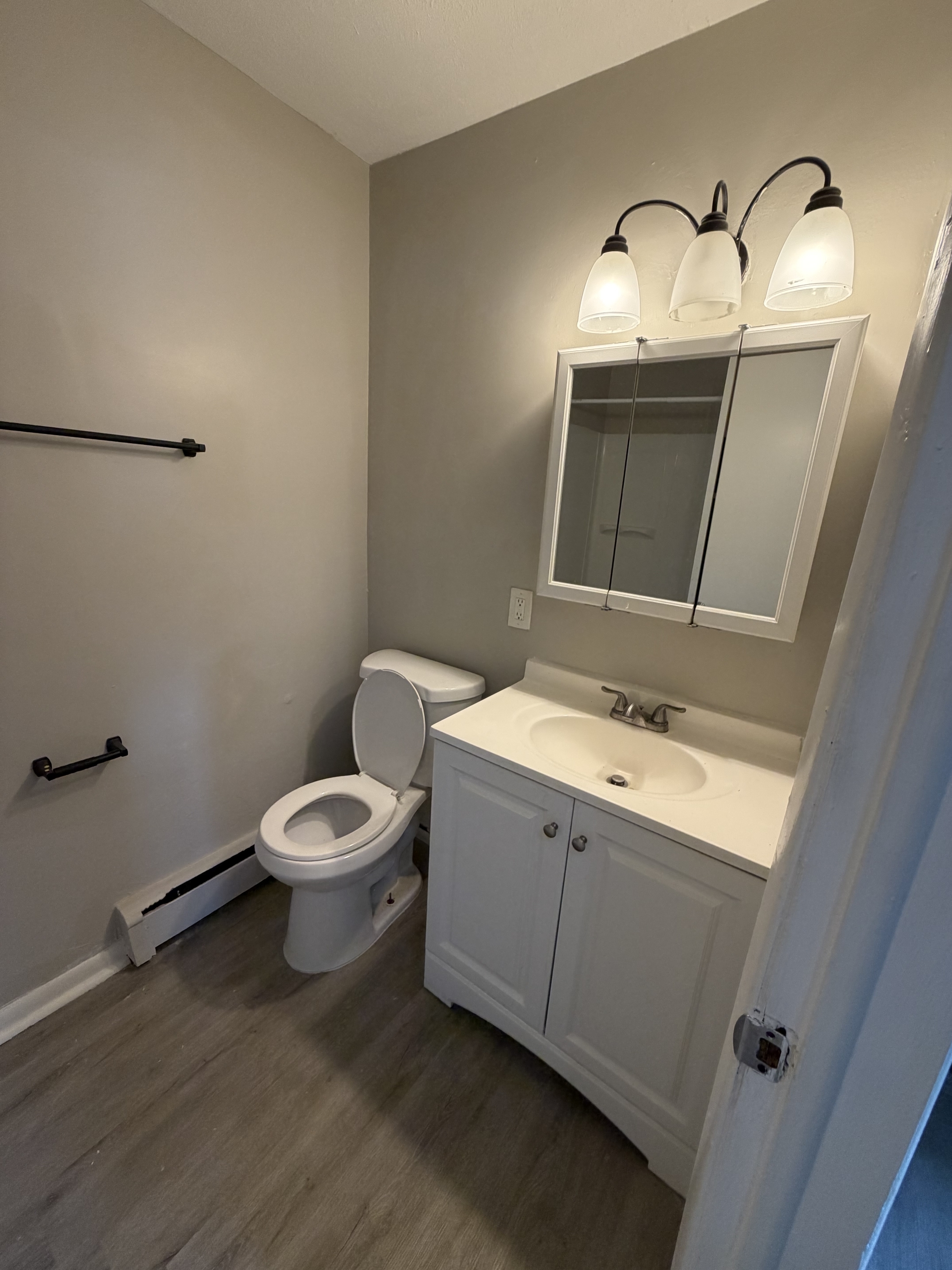 6400 Kingsdale Blvd unit 201 – photo 3
