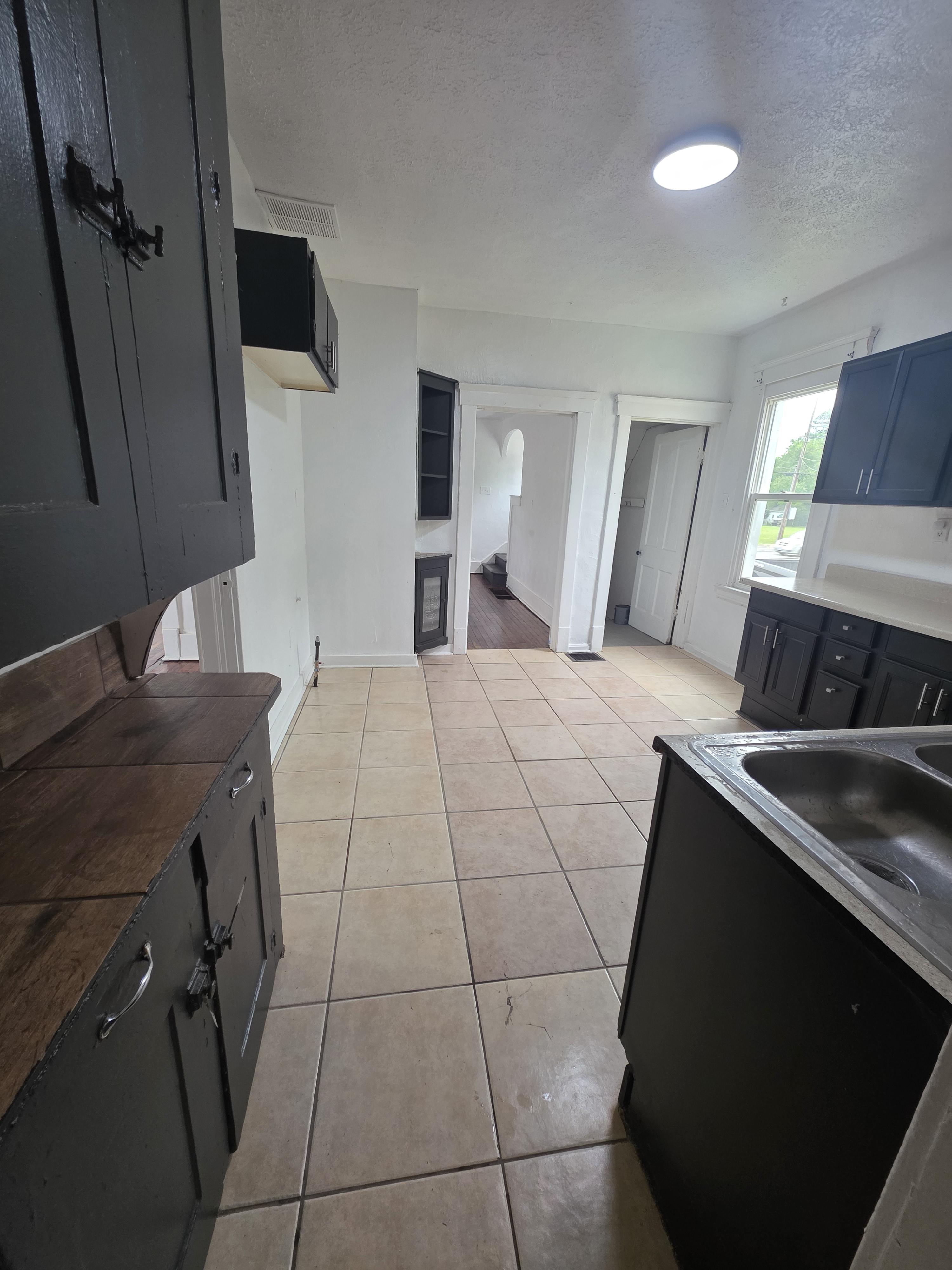 2326 N Ridge Rd – photo 5