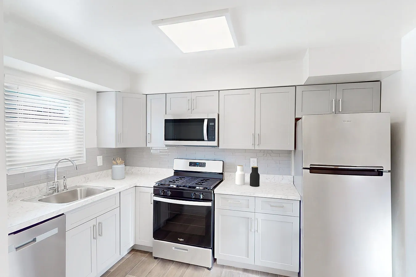 Douglass Gardens Apartments – photo 2