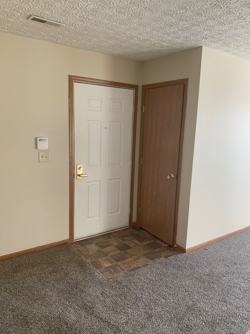 800 Long St – photo 3