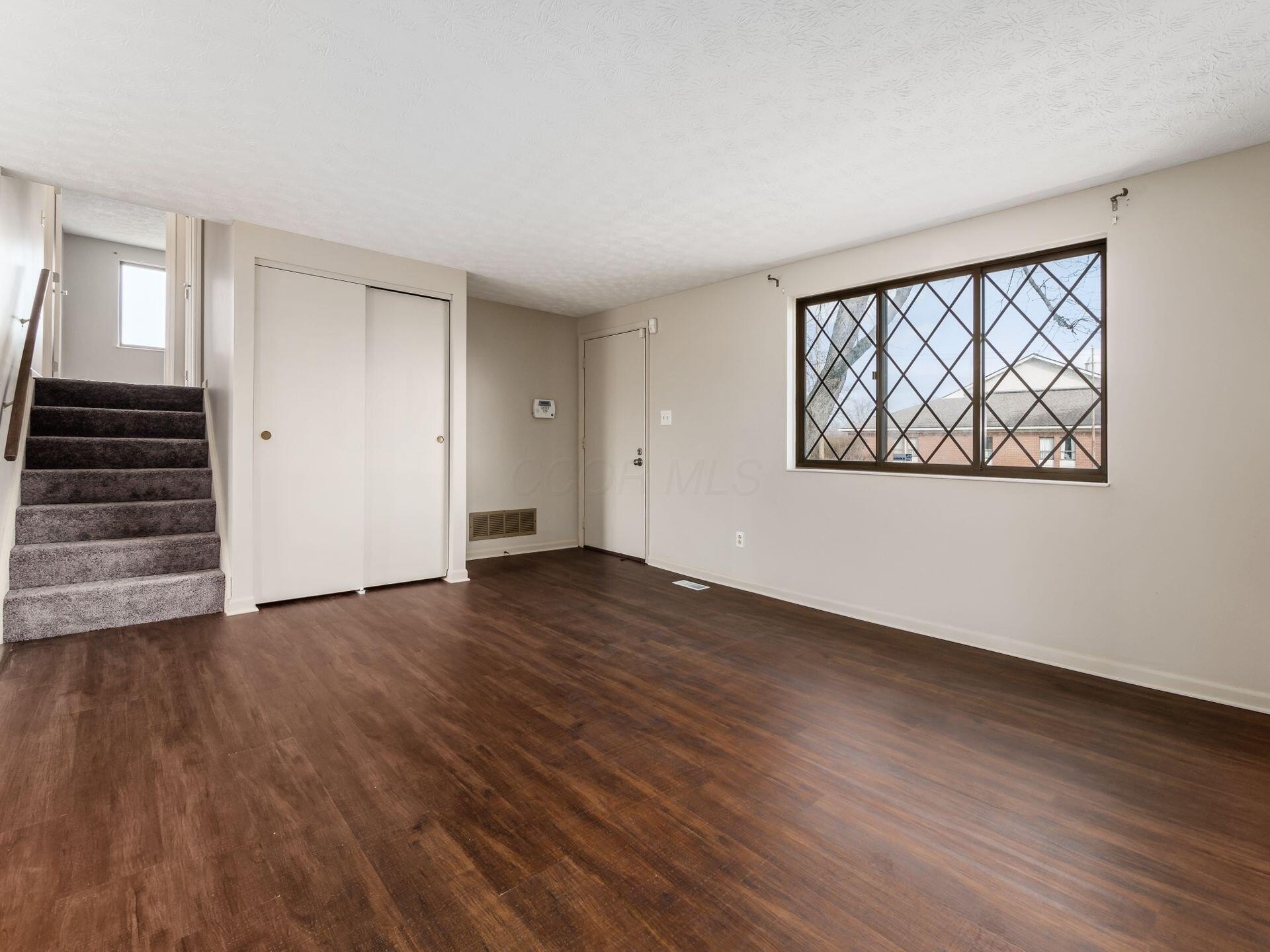 2411 Red Rock Blvd – photo 2