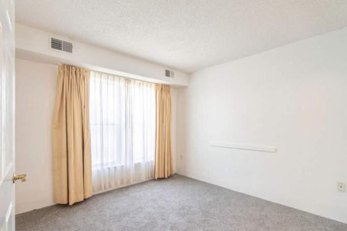 751 N Sam Houston Pkwy E unit # 233 – photo 1