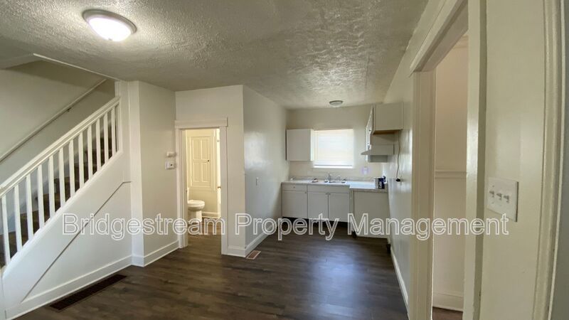 14 Nassau St – photo 5