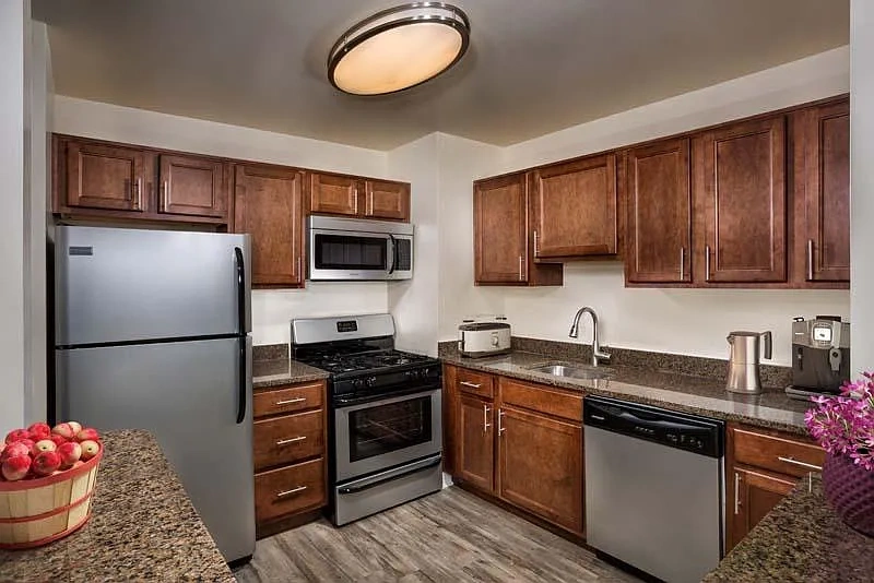 Seven Springs Apartments – photo 3