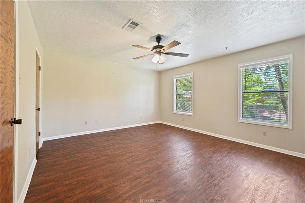 2505 Rustling Oaks Dr – photo 3