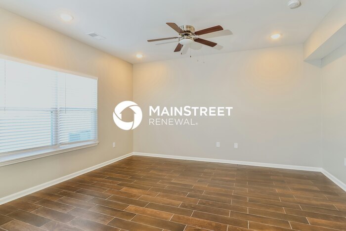 2069 Paddle Wheel Dr – photo 4