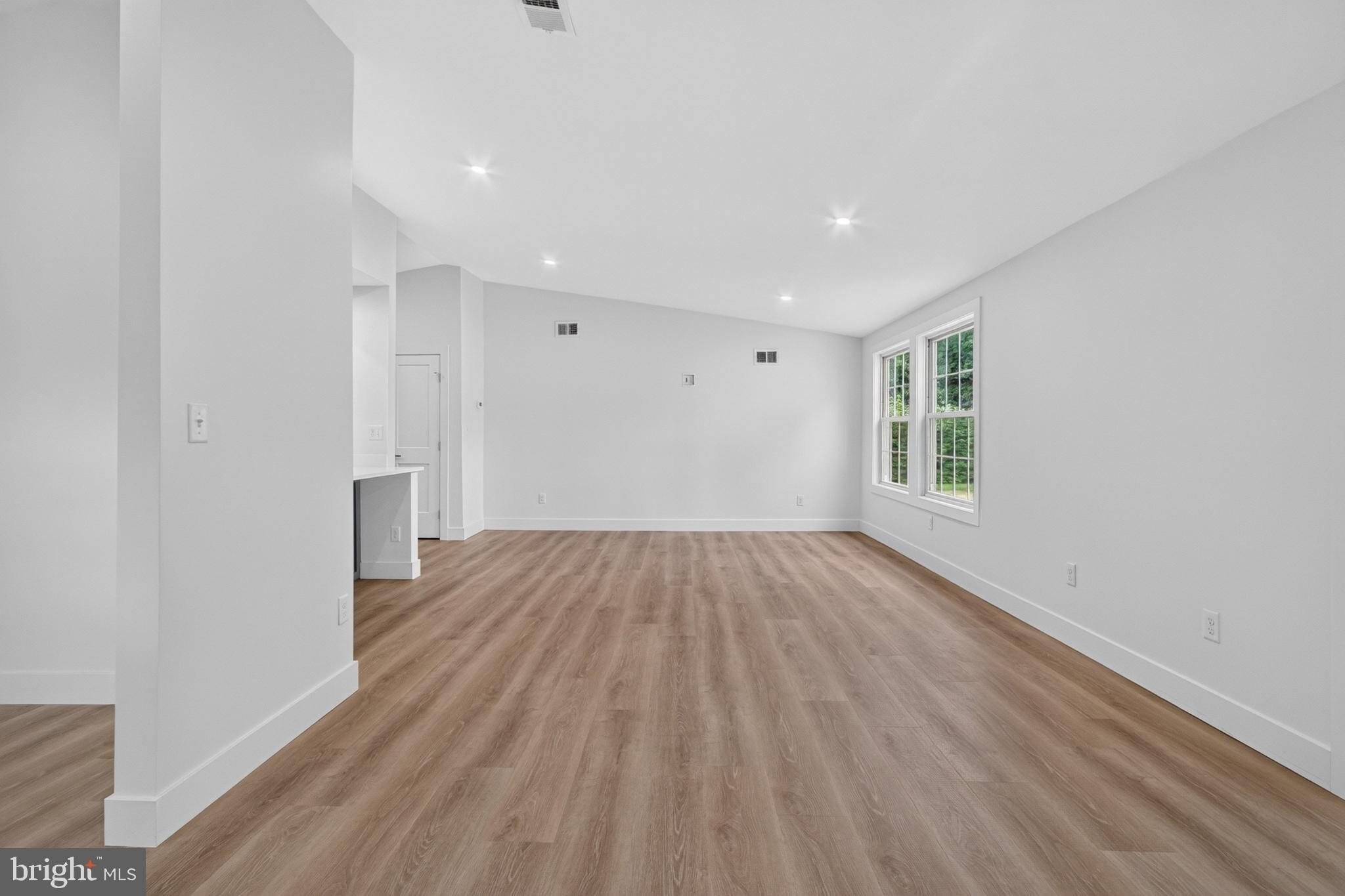 45 Tiffany Dr – photo 5