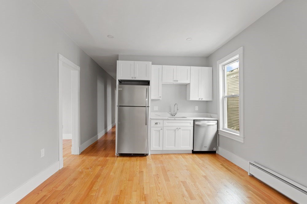 426 Bowdoin St unit 1 – photo 2