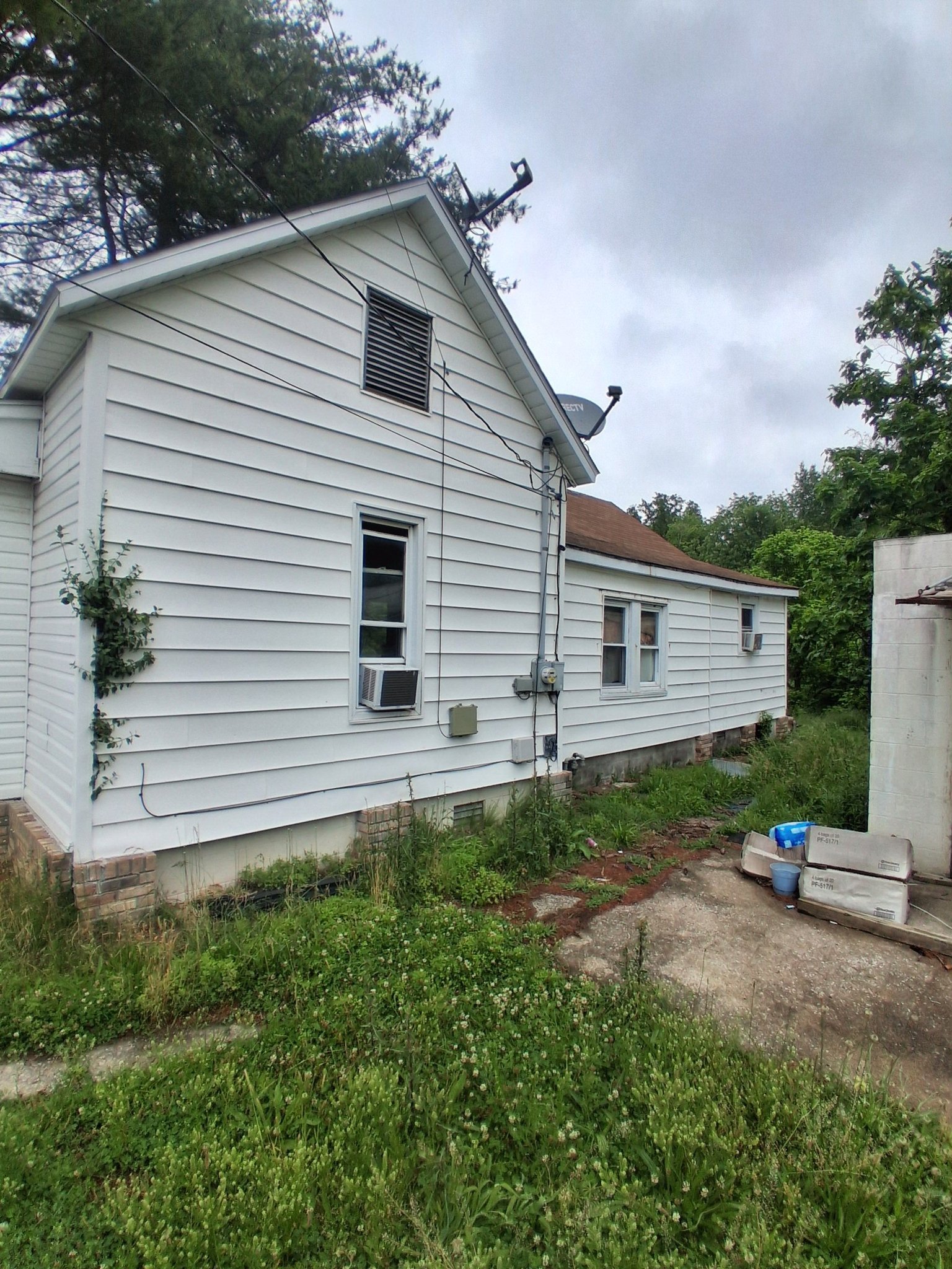 428 S Central St – photo 3