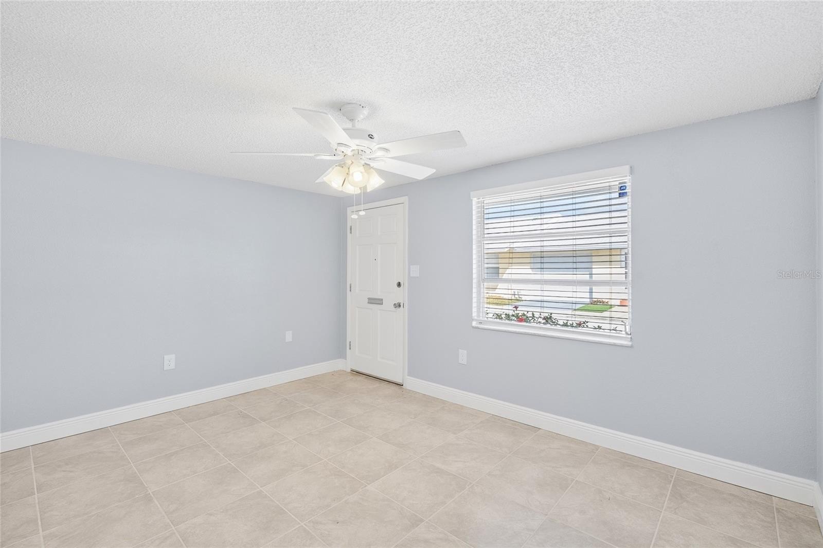 4948 Getner St – photo 5