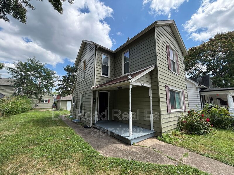 405 Moore St – photo 3