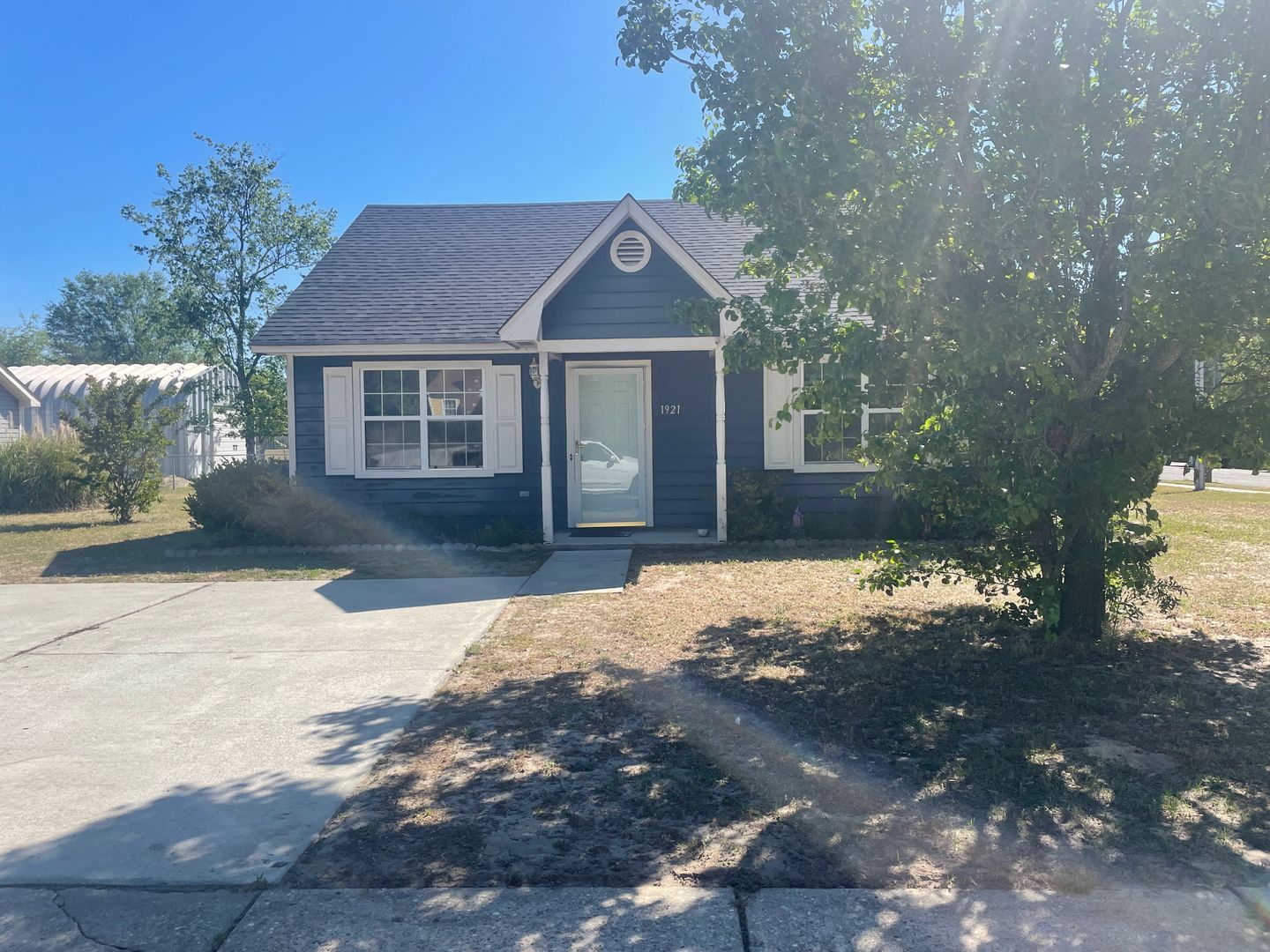 1921 Oak St – photo 3