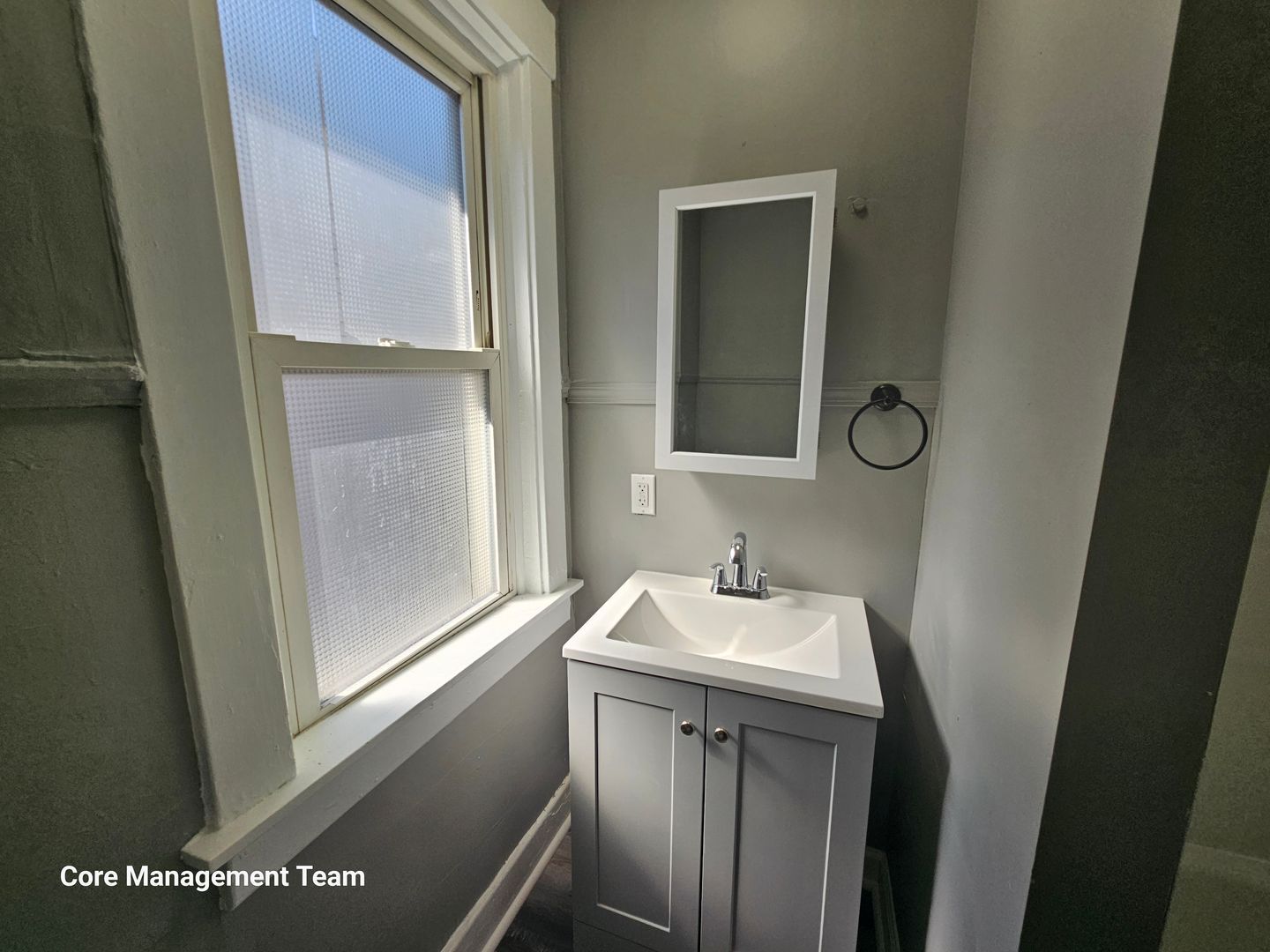 23 Lacona St unit 2 – photo 3
