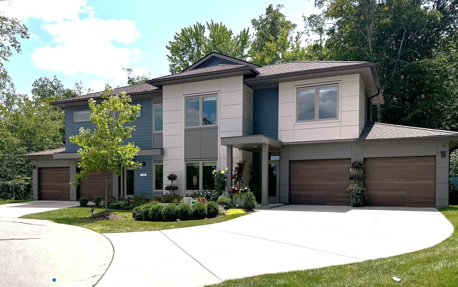 Luxe at Pepper Pike – photo 3
