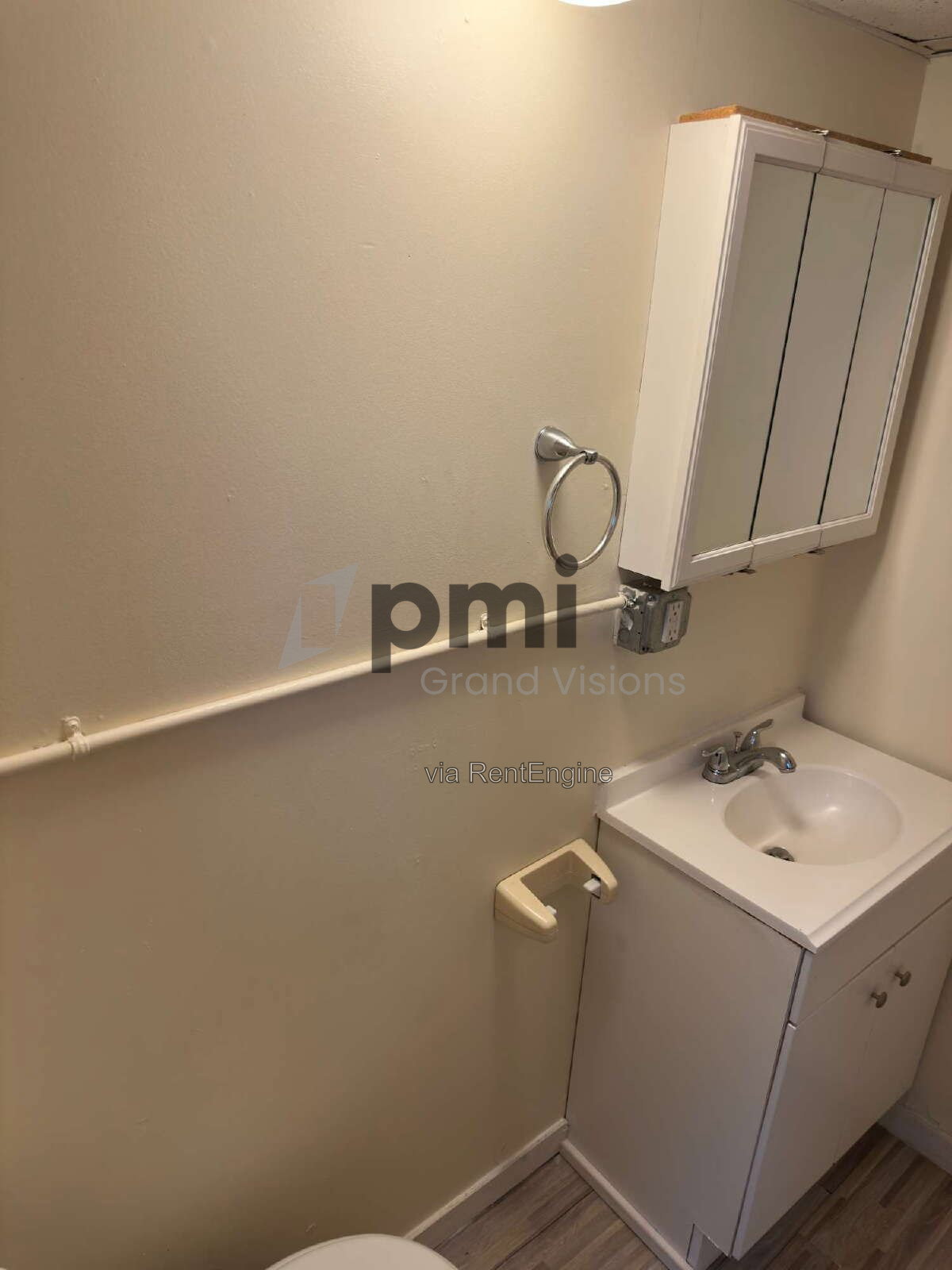 601 1/2 Monroe Ave unit 14 – photo 4
