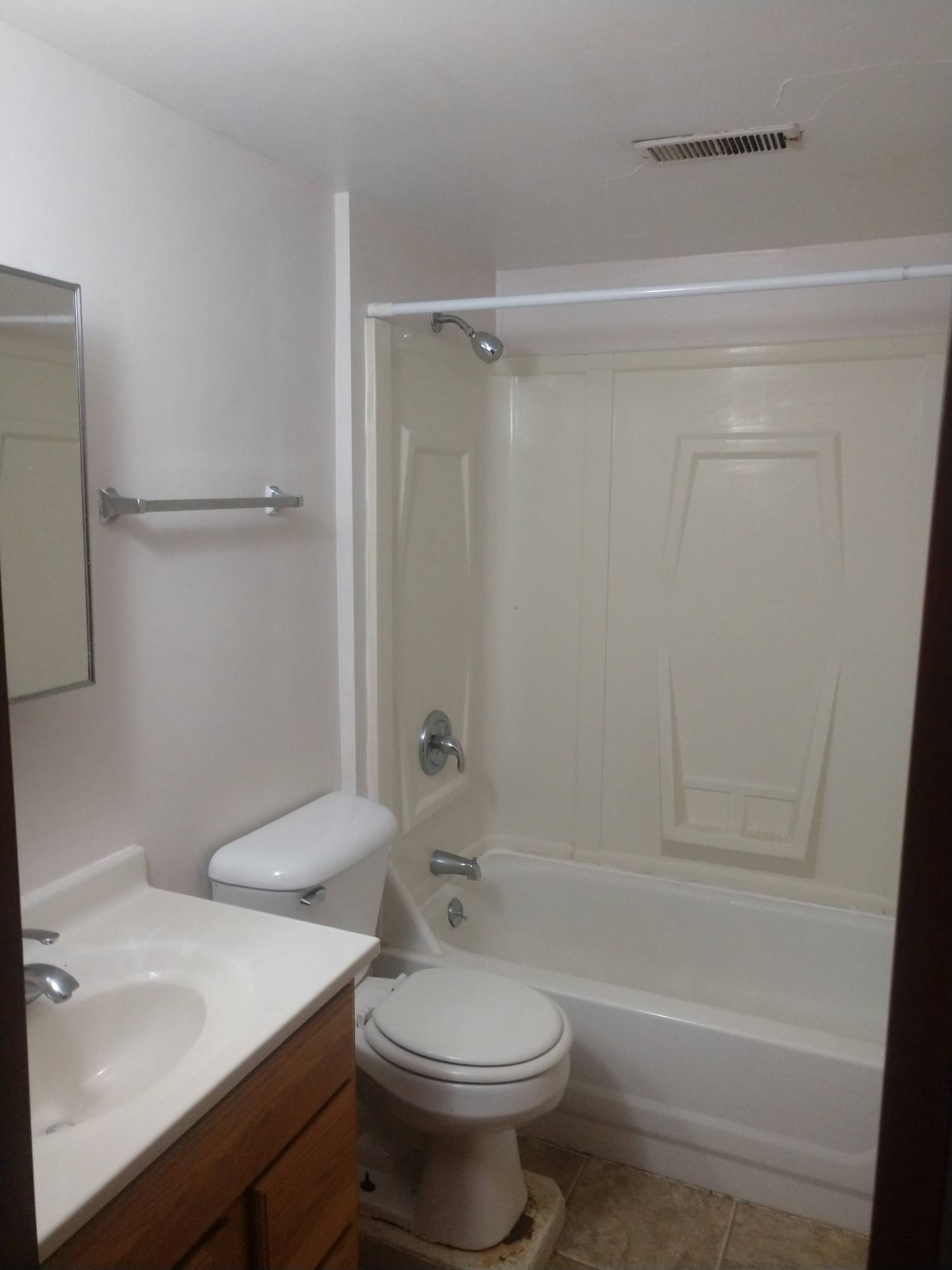 403 Ellen Ave unit 7 – photo 3