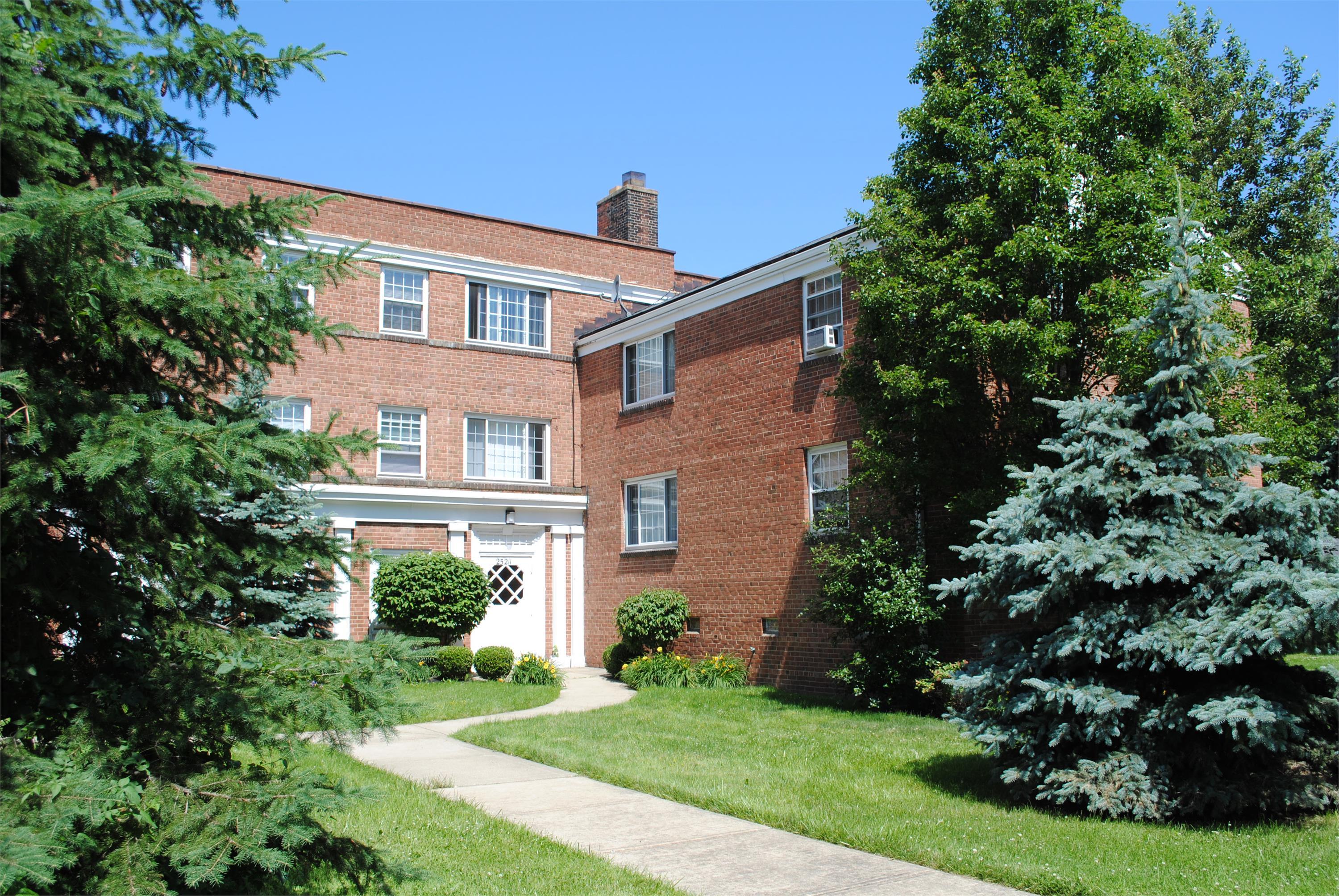 25301 Lakeshore Blvd unit # C1 – photo 2